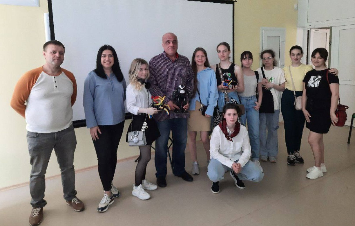 photo_2023-05-19_17-23-44